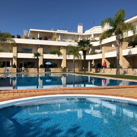 Apartamentos Pomba Branca オーリョス・デ・アーグァ エクステリア 写真