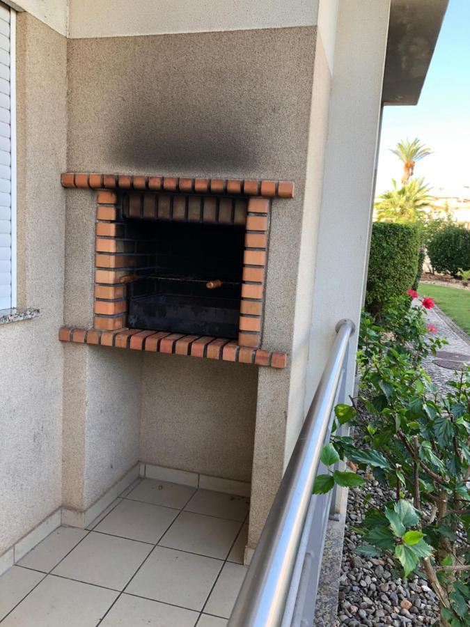 Apartamentos Pomba Branca オーリョス・デ・アーグァ エクステリア 写真